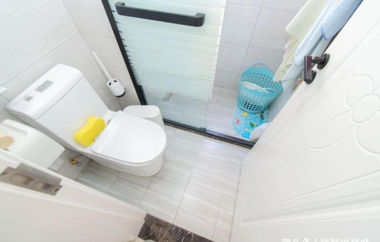 衣柜|128㎡四居室,主卫走廊装满衣柜,秒变步入式衣帽间,仪式感满满