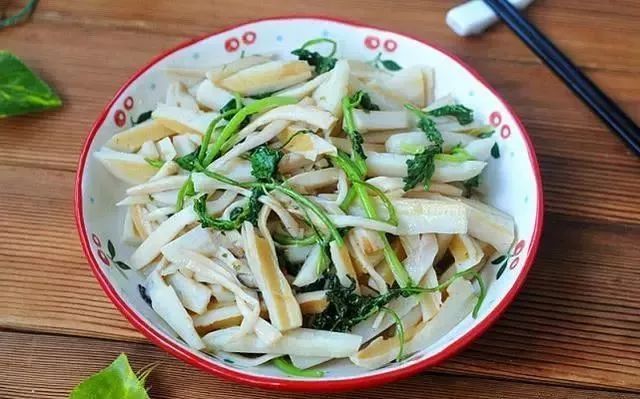 医生|医生都在吃！养肺第一菜就是它，秋天吃，不到一周肺变得很健康！