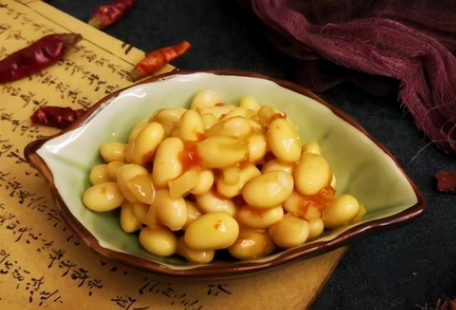 豆浆|黄豆新吃法,不打豆浆不做豆腐,香辣软糯味道佳,上桌家人都爱吃