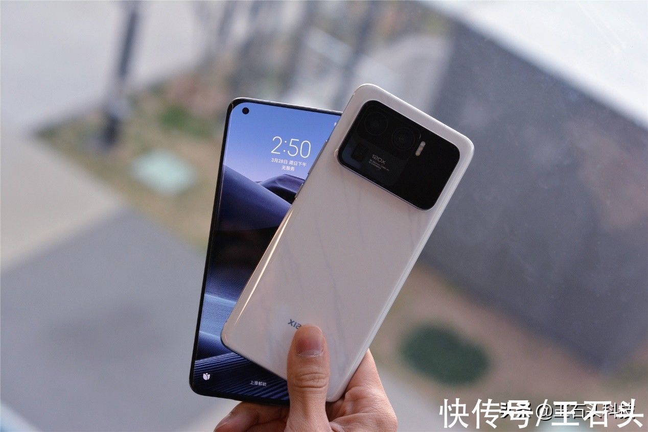 iphone|三星S22贴膜曝光，四边等宽极致窄，国产厂商依然有差距