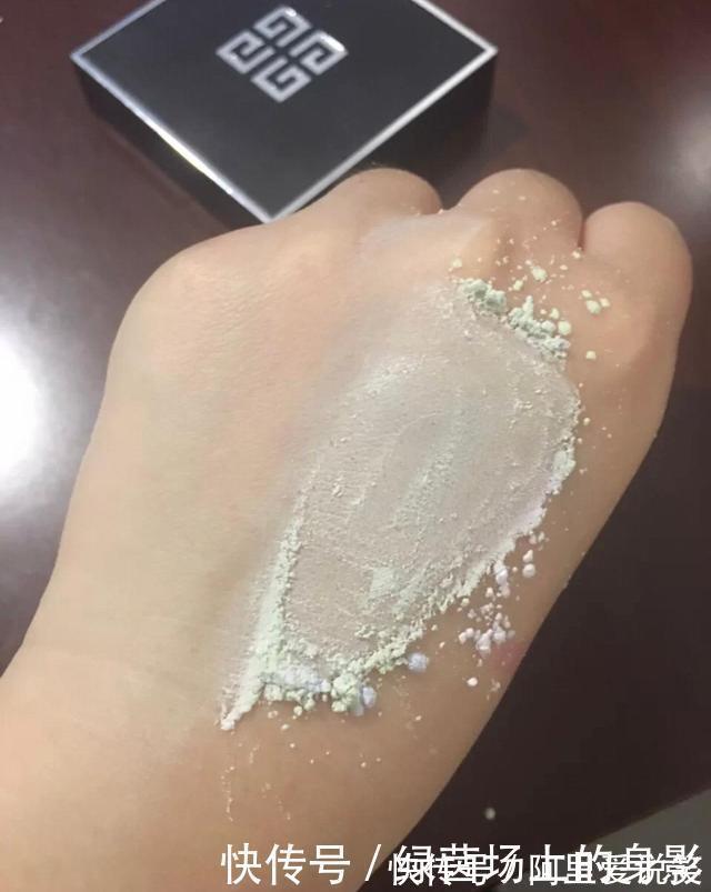粉质|大牌散粉“踩雷”现场!谁说纪梵希好用丝芙兰也不咋样
