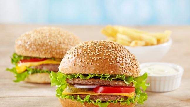 世卫组织辟谣：垃圾食品汉堡炸鸡等不是真垃圾！可以放任吃？