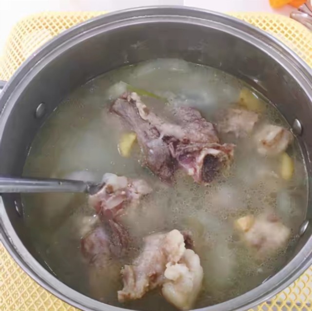 产妇|下奶汤到底有没有用?