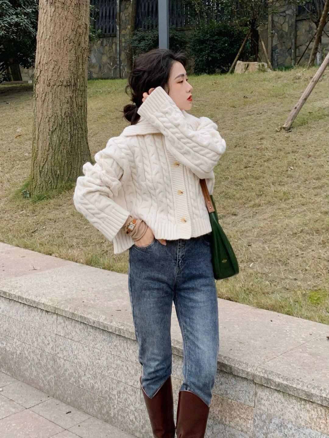 莫兰迪|这才是熟女该有的“毛衣”搭配,建议借鉴4个实用款,真美