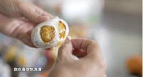 陈凤娟|一边直播一边唱歌 60老汉一年卖鸭蛋上亿元