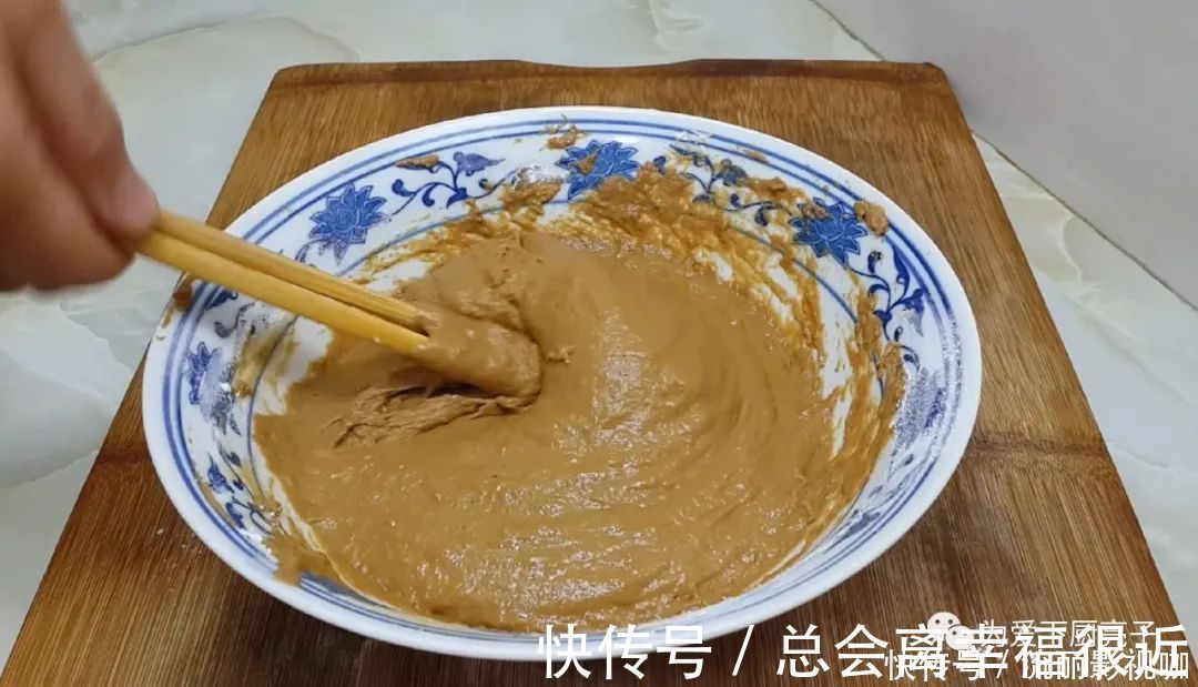 保鲜膜|我家发糕就爱这么做，加2勺糯米粉，比蛋糕还香，学会孩子不挑食