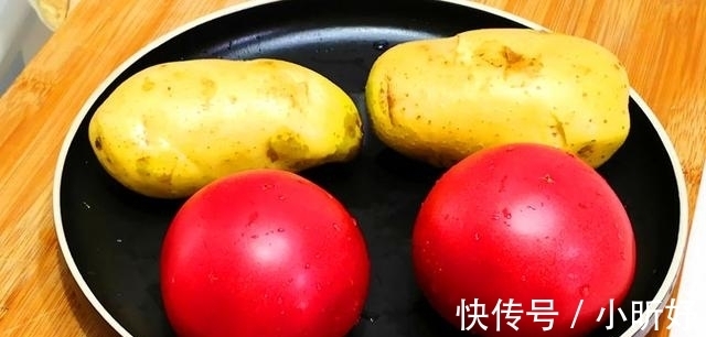 番茄|土豆新吃法，加西红柿一起炒，色泽红润，入口绵软吃不厌