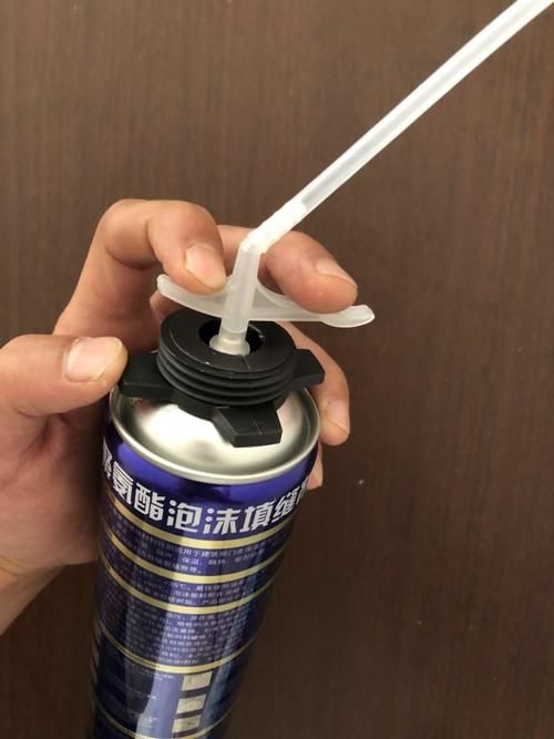 夏天|发泡胶在家庭中的妙用：堵孔、堵味、堵蚊虫，又能安心过夏天了