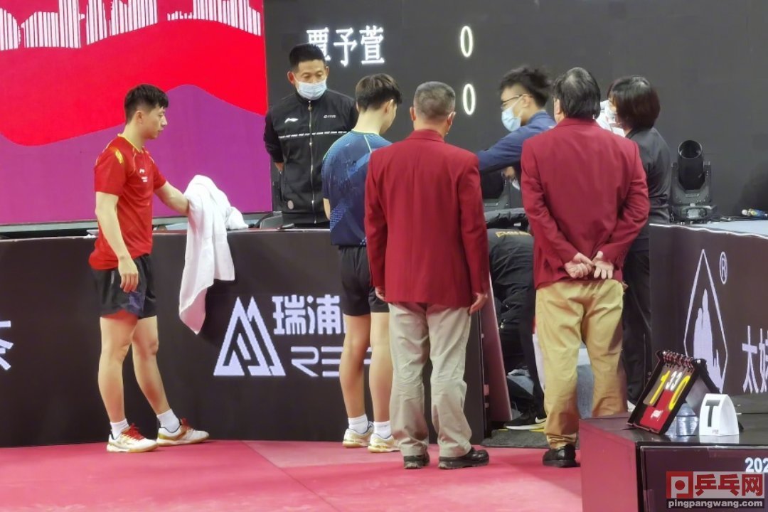 热身赛|两小将拼马龙许昕拼见血,国乒热身赛孙颖莎陈幸同输给特殊男陪练