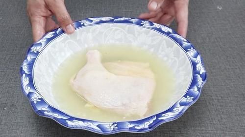 吃了几十年鸡肉,还是这种做法百吃不厌,闻味就美味,做法还简单