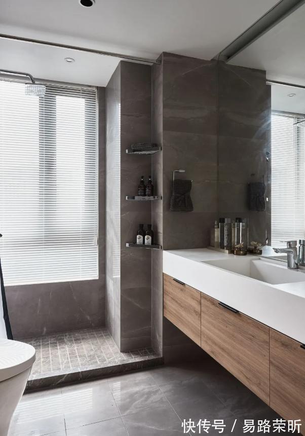 柜体|89㎡ 黑白灰的现代感加上原木的温暖,不知道这样的设计你喜欢吗?