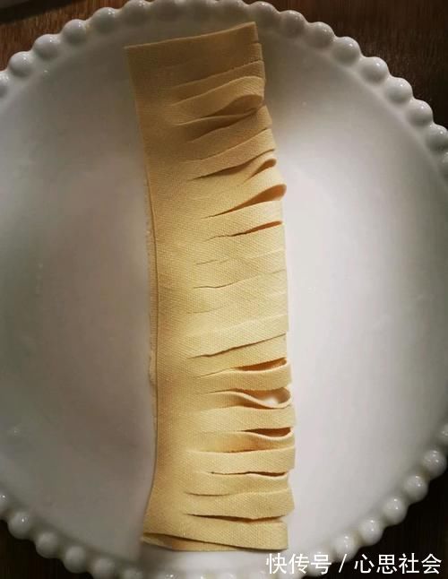 年前学做花样菜，5块钱做一道“花开富贵”，比大鱼大肉还抢手