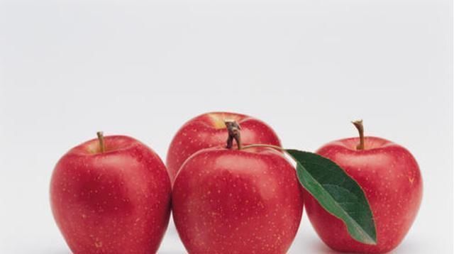 蜂蜜|孩子6岁之前,千万不要碰这4种食物,很多家长还在给孩子吃