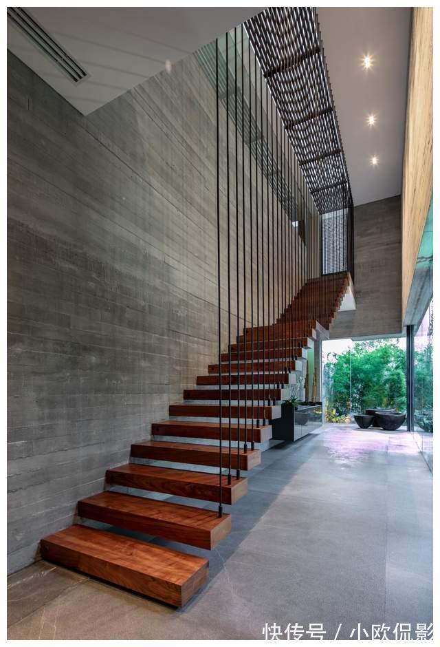 台阶|酸她家全屋装修混水泥，打听完才知道这叫“清水模”，我落伍了