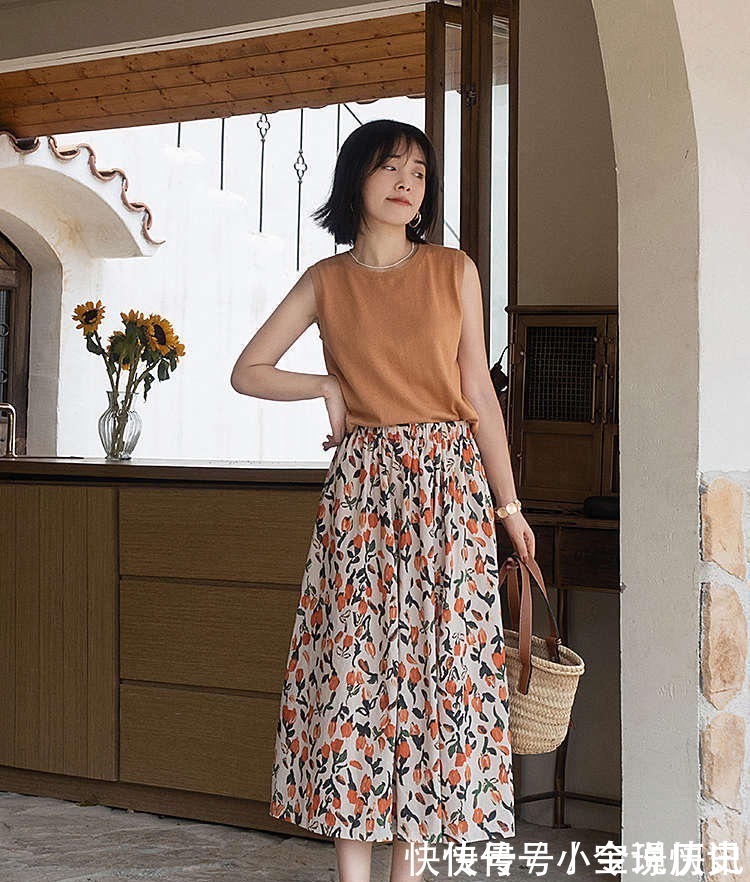 衬衫 初秋只需这3件单品就够了:针织衫、半身裙、衬衫,打造高级感