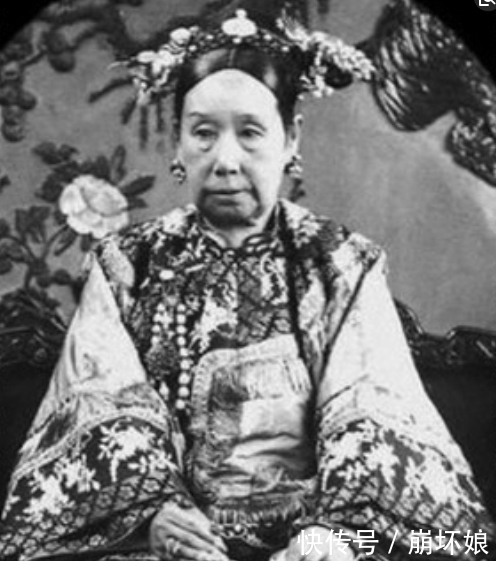 伺候|曾伺候过慈禧的一位晚清公主,在晚年写了本书,说出了慈禧的丑闻