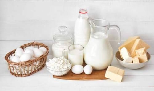 月子|宝宝出生就有牙齿?妈妈炫耀孩子发育早,医生却直言道:高兴太早