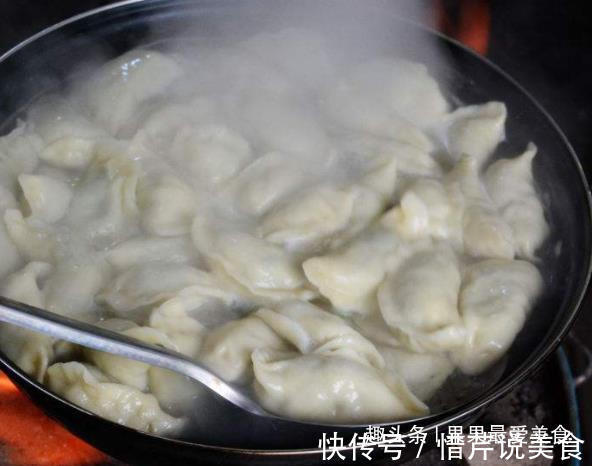 天凉后,经常吃点这种馅的水饺,暖胃祛湿,缓解手脚冰凉!