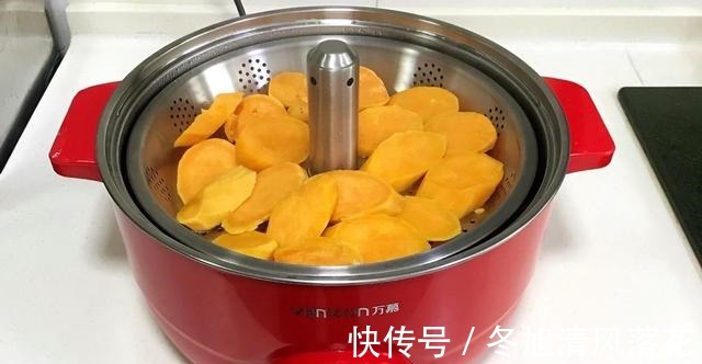 面饼|香甜软糯的红薯芝麻煎饼,好吃可口,美味健康!