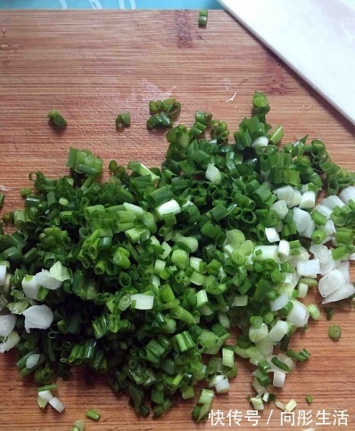 烙饼想要好吃,牢记这3点,饼子烙好松软薄脆又鲜香,天天吃不够