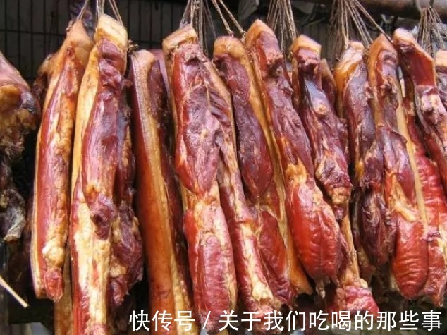 腌腊肉时，10斤肉放多少盐？牢记3点，腊肉不霉不臭，越放越好吃