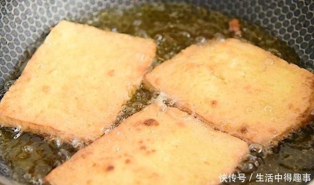 豆腐新吃法,不炒也不炖,5分钟即可上桌,好吃又下饭,老少爱吃