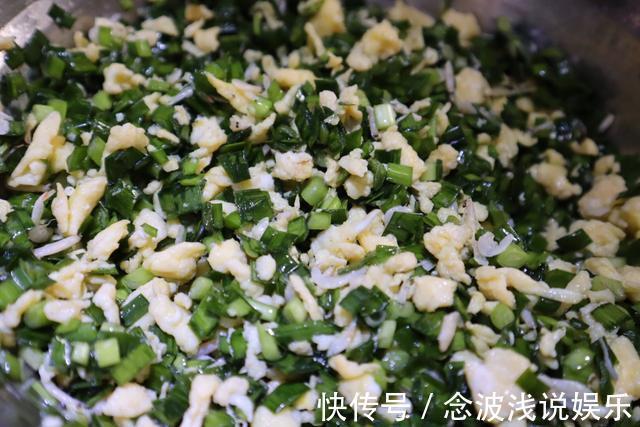 天一冷就馋热腾腾的饺子，这两种素菜做馅料，比肉馅还好吃