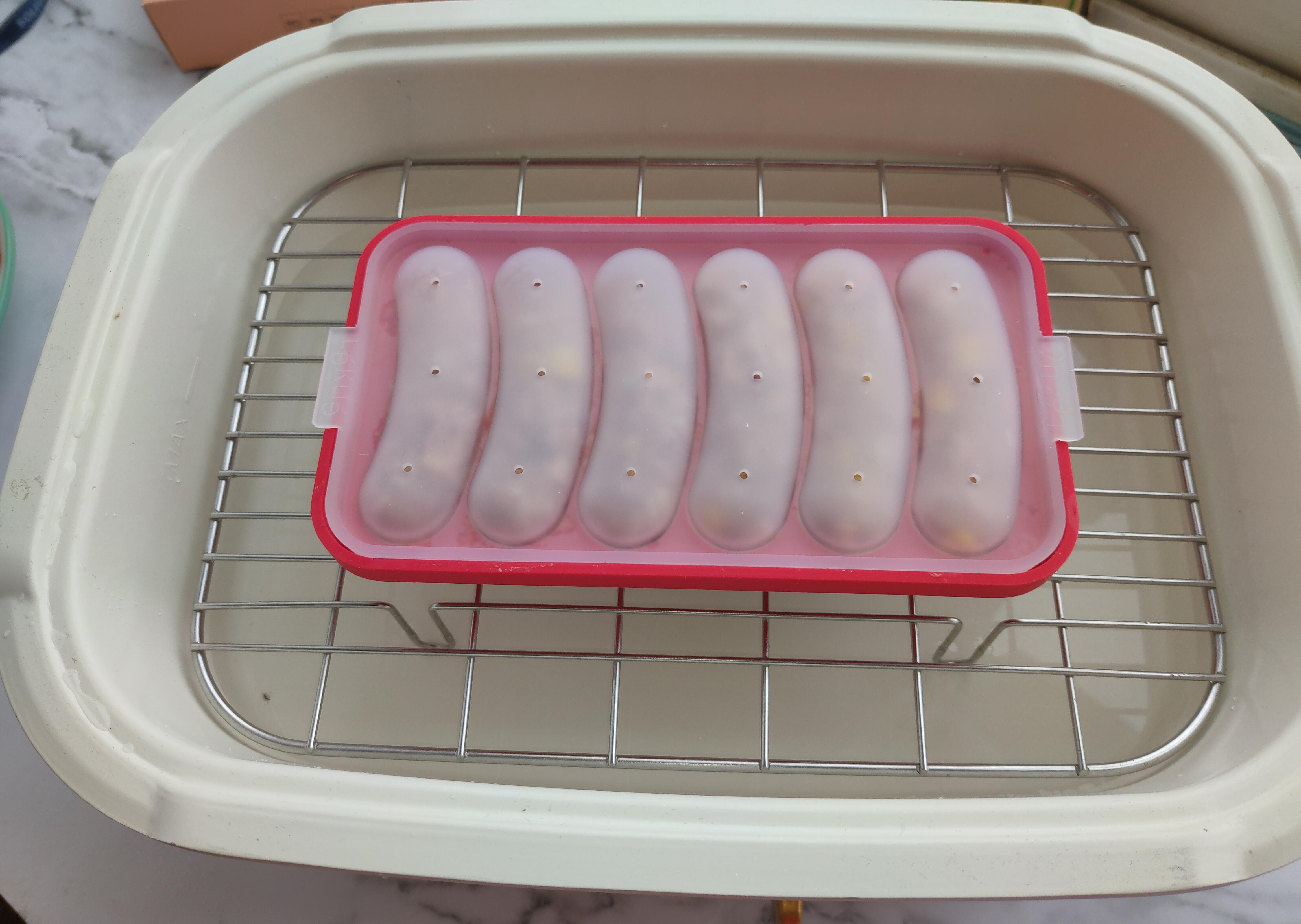 自制玉米肠，方法很简单，没有添加更健康，大人孩子都能放心吃