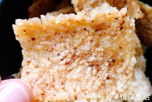 电饼铛别总烙饼了，教你1个创新吃法，当作小零嘴，香脆更省事