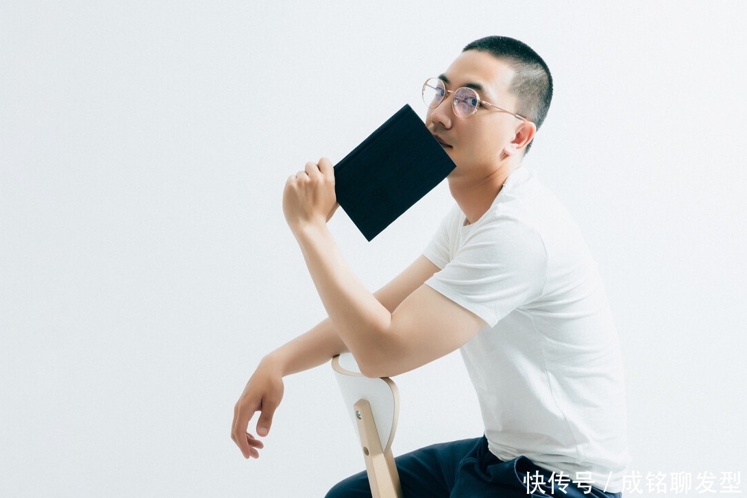 现在的男人都流行平头或光头，以前的中分头为什么都不喜欢了？