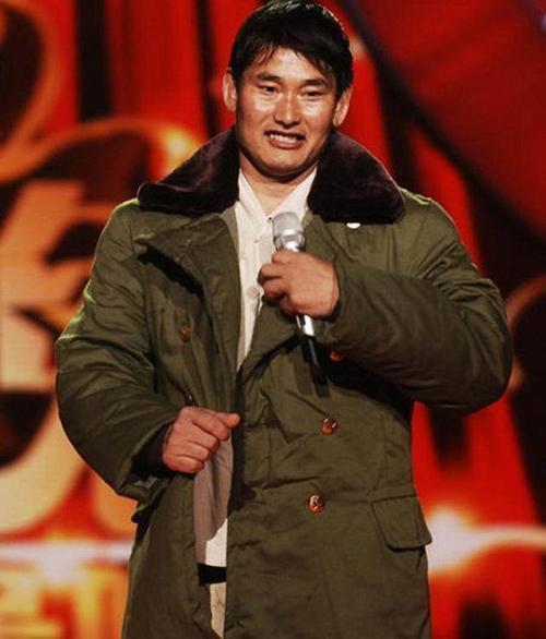 “星光大道”爆红,巅峰时拒绝商演回家种地,马广福后来怎么样了?