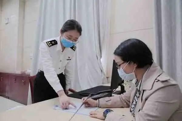 联络员|“秒出”！ 南宁原产地签证进入5G时代的“速度与激情”