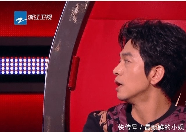 感冒|中国好声音单依纯演唱现场失误,专业评审票数为何仍然这么高