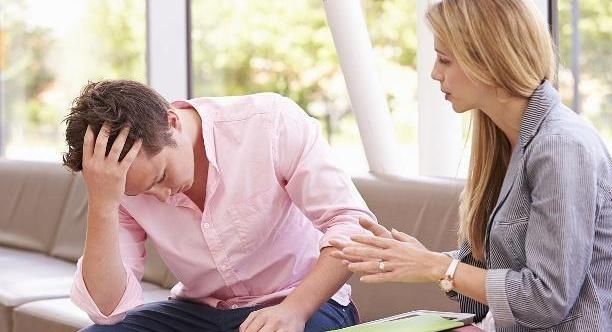 男性衰老迹象，“2处变大，2处变小”，如果你没有恭喜还很健康