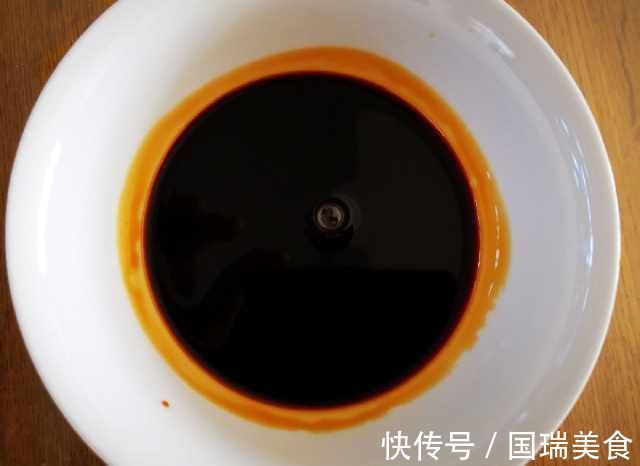 炖排骨时加入“一样东西”,排骨20分钟就醇香软烂,材料每家都有