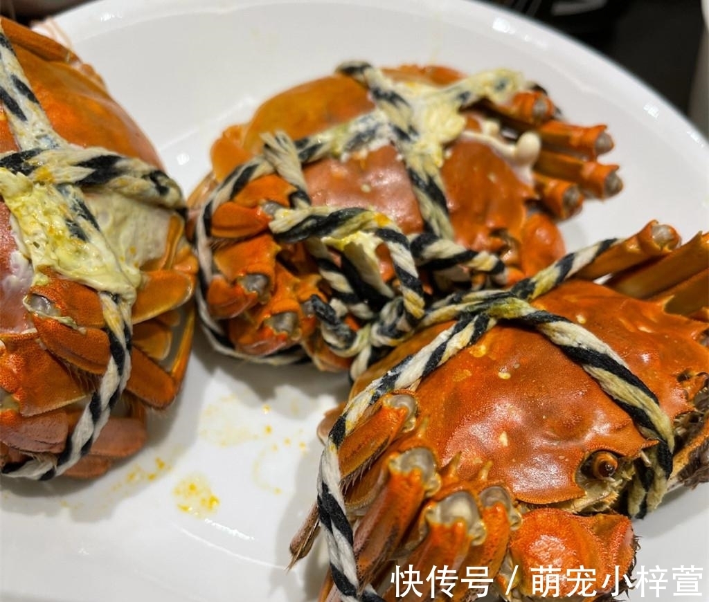 家宴|岳云鹏晒出中秋家宴，一桌子“河南菜”卖相有点差，太接地气了吧