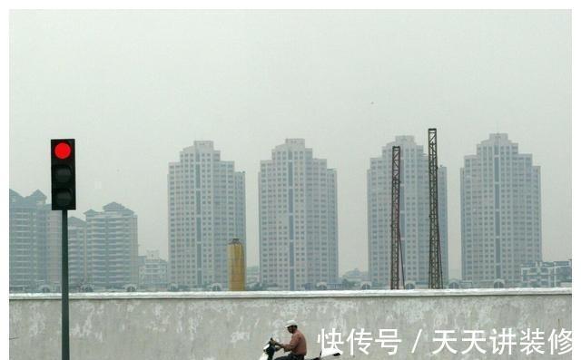 房价|上半年楼市数据,透露出一个消息,下半年买房会更难