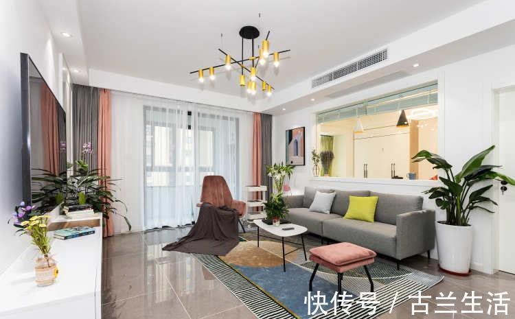 木栈板|将墙壁凿开一半，客厅和书房大变样，家里变得更加通透大气