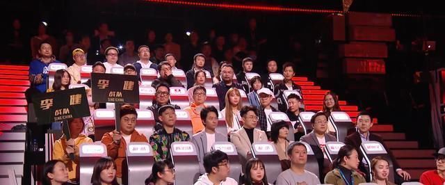 李健|中国好声音：李健眼中的职业歌手，却难获评审认可，李健表情变了