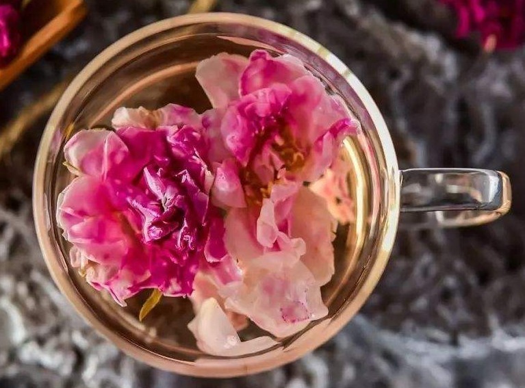 养颜润肤|女人黄体酮不够,脸枯黄、老态,4物轮流吃,养颜润肤