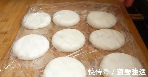 发面|油炸糕不要直接下锅,教你一招,外酥里软不吸油,吃着不油腻