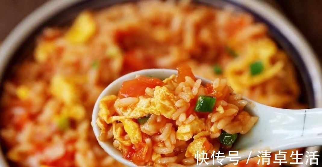 番茄炒鸡蛋|巨简单5分钟就搞定的西红柿鸡蛋饭，好吃到舔盘