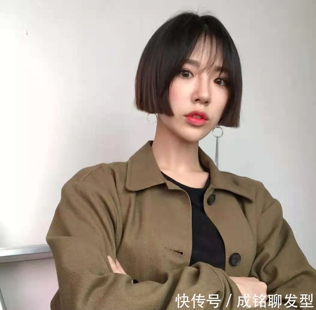 空气刘海|圆脸女生千万别剪齐嘴短发,尽管显脸瘦也很时尚,不适合也是白搭