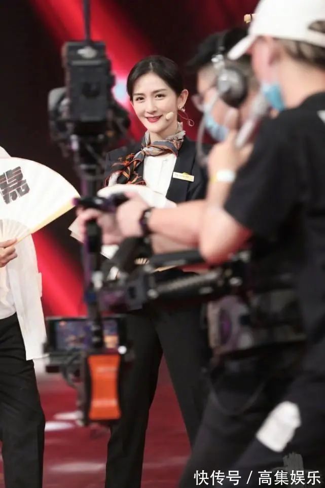 網曝謝娜退出《快本》由李晟接棒，微博認證實錘謝娜發文表態