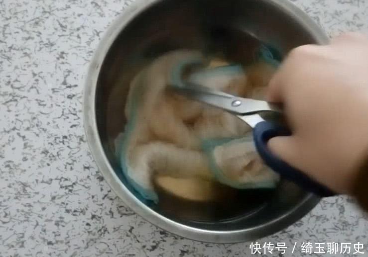 热水|洗碗抹布油腻腻的洗不干净,原来要这样洗才洗的干净,这么简单