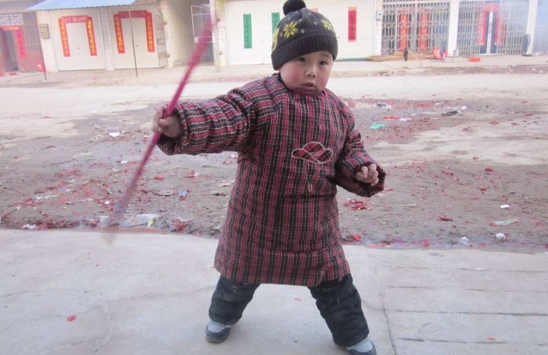 婆婆|生双胞胎女儿,扔一女儿给农村婆婆带,3年后回家“这还是人吗”