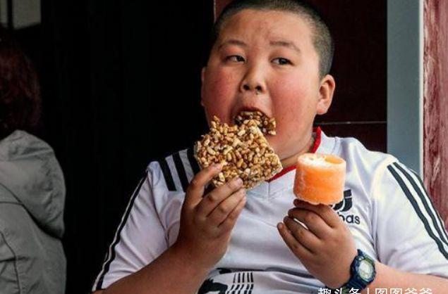 烦躁不安|为什么孩子老积食?医生提醒:或与这4点有关,家长请自查