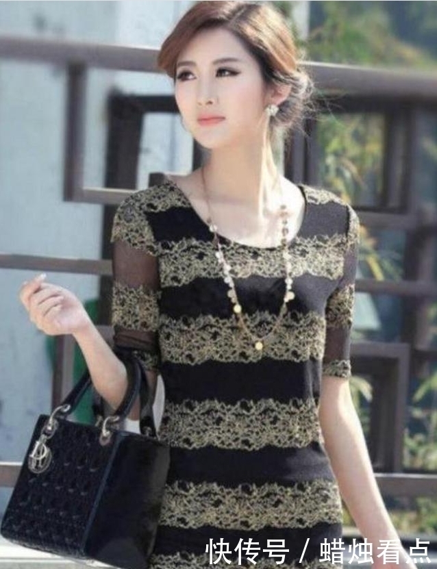 街拍:第三位美女穿搭尽显可爱,修长身材引人注目