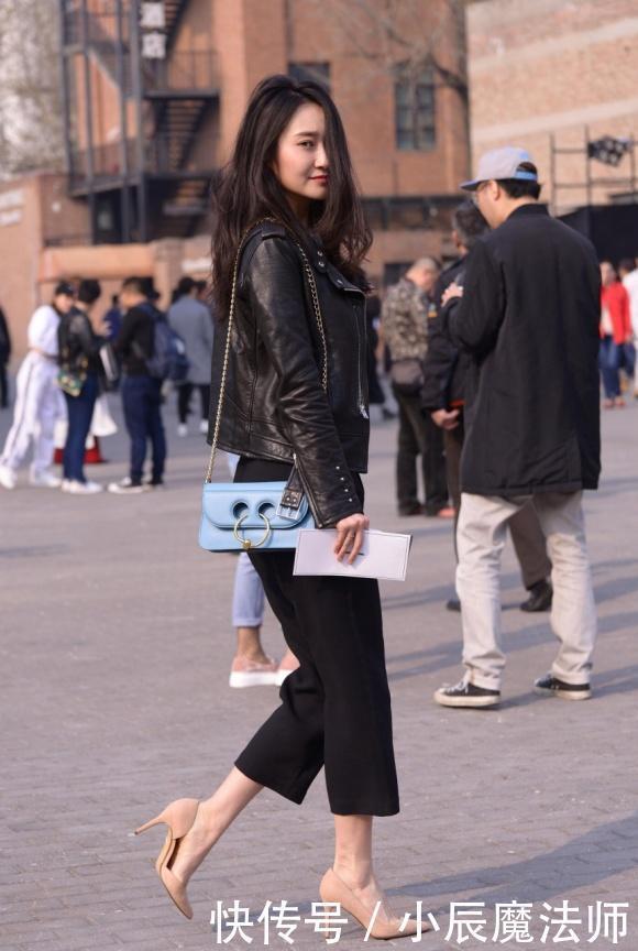 机车|机车皮衣也能穿出优雅女人味,搭配七分裤,美丽到酷