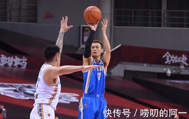 cb三消息:巩晓彬被篮协点名、广东队注册汤杰、上海队直指总冠军